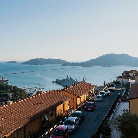 ラ・スペツィアLa Terrazza Sul Golfoアパートメント エクステリア 写真