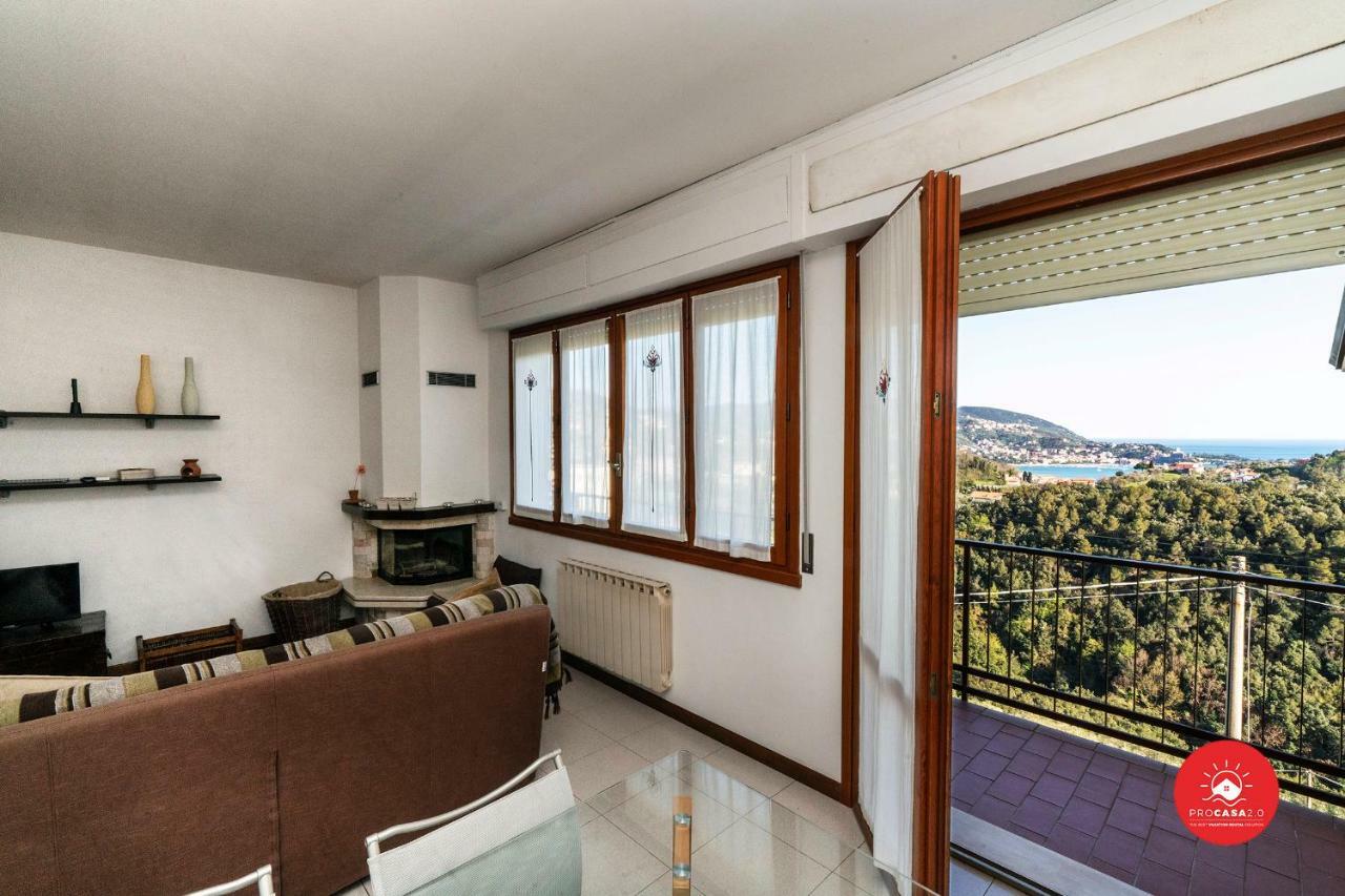 ラ・スペツィアLa Terrazza Sul Golfoアパートメント エクステリア 写真